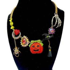 🎃🔹️Betsey Johnson🔹️multi Halloween Charm Chain Link 16" Necklace 2025 Release